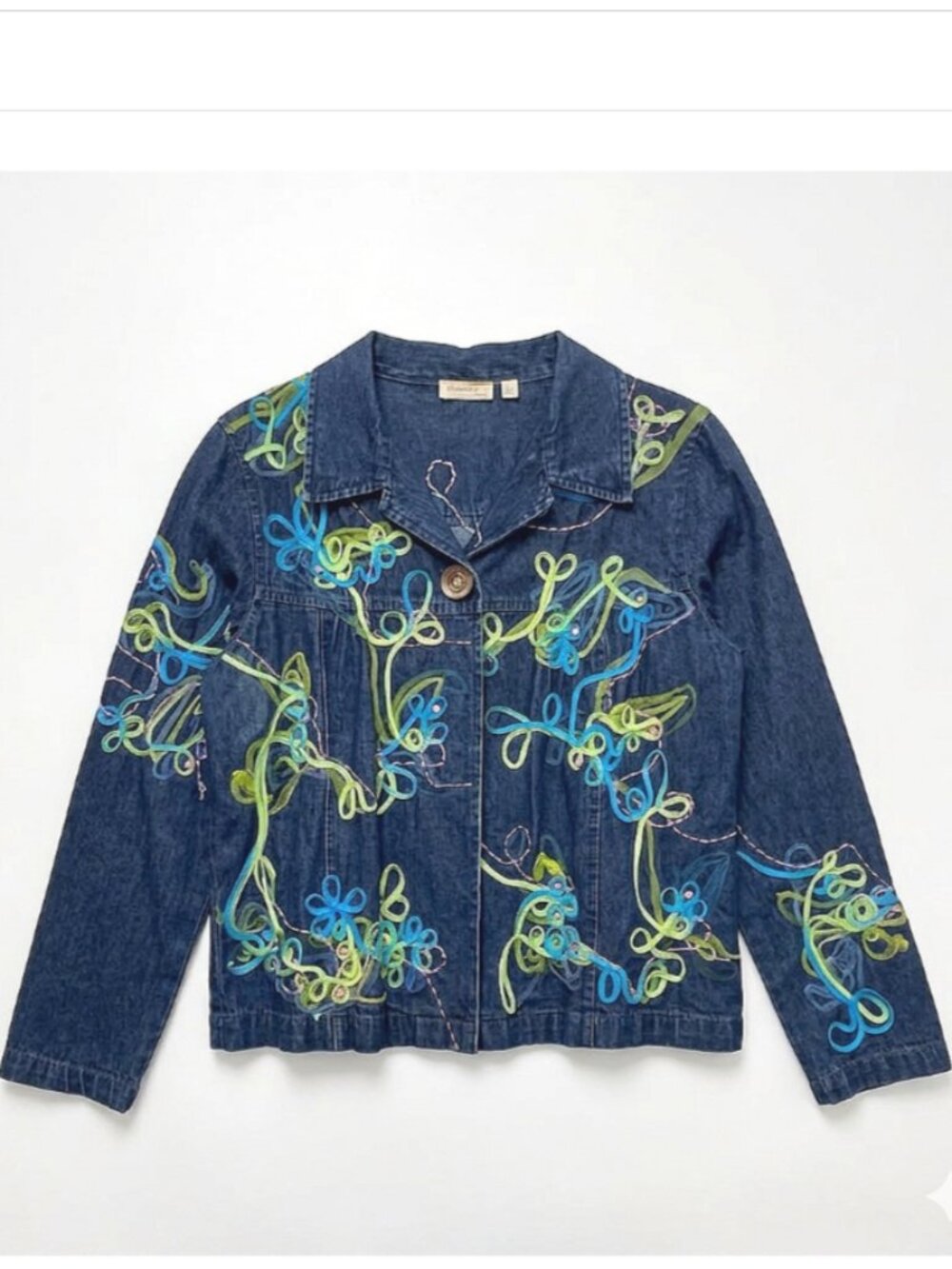 #WearableArt #BohoChic #DopamineDressing #ArtisanStyle #StatementJacket #Funky